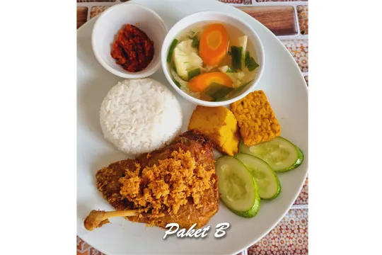 Menu Delivery Ayam Tulang Lunak Keratonan