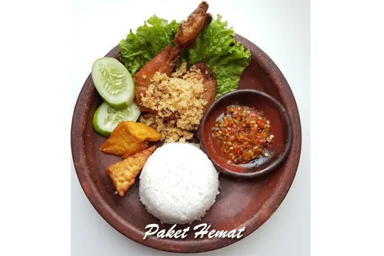 Menu Delivery Ayam Tulang Lunak Keratonan