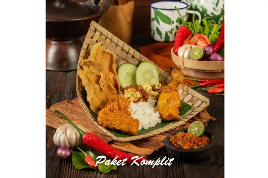 Menu Delivery Nasi Kulit Mak Judes