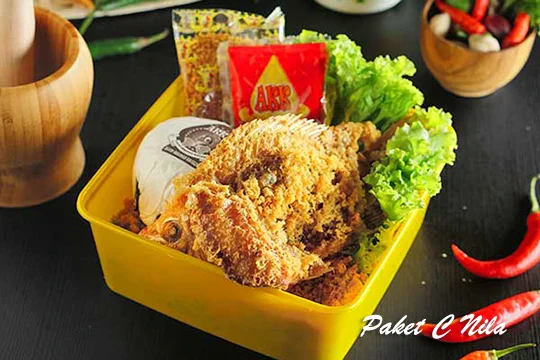 Menu Delivery Ayam Kremes Kraton