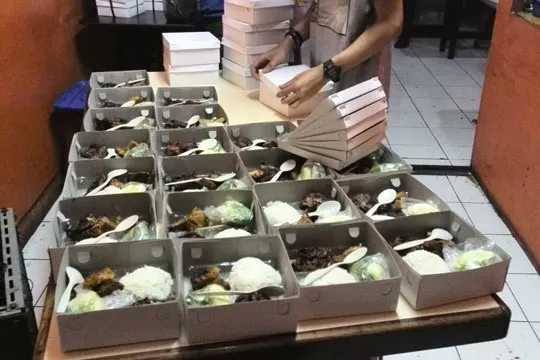 Menu Delivery Ayam Bakar Ganthari