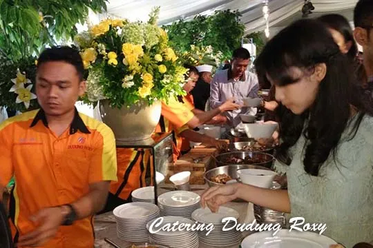 Menu Delivery Sop Kaki Kambing Dudung Roxy