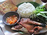 Menu Bebek Goreng Haji Slamet